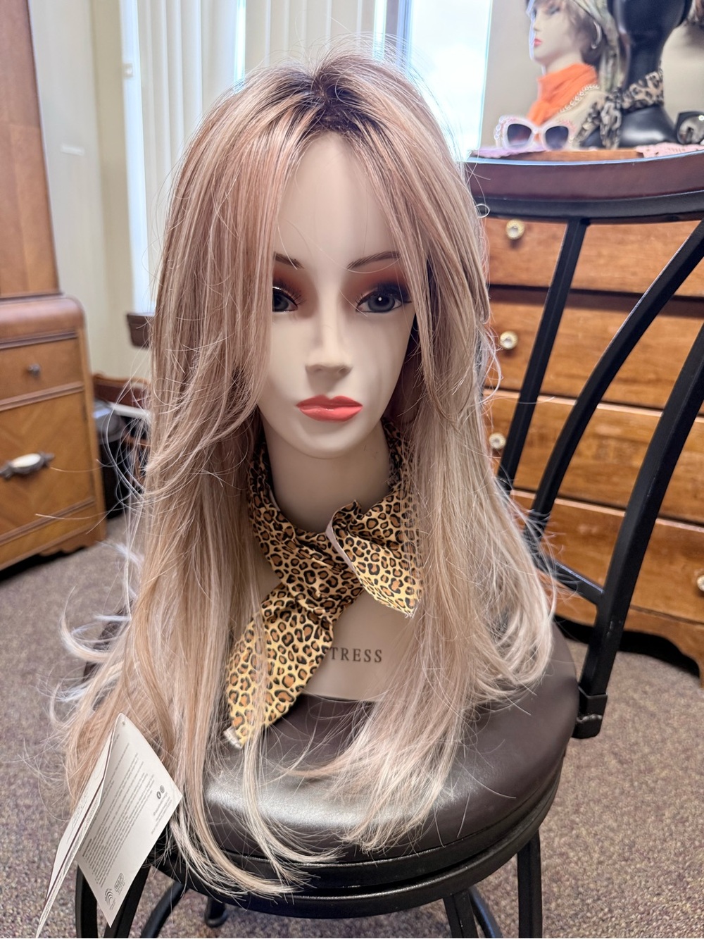 Raquel Welch “Sleek Sophistication” Heat friendly wig